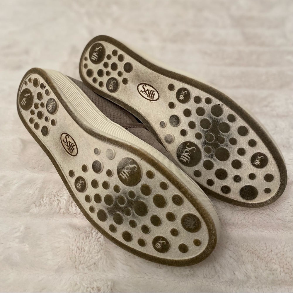 ~~~SOLD~~~ Sofft Somersault Slip-On Sneaker, Size 8 - Picture 10 of 16